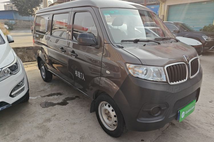 Used Jinbei Hiace X30 2020 1.5L Super-Comfortable Version China VI Standard SWC15M Exterior 2