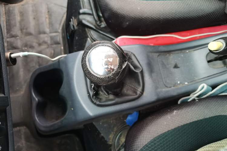 Used Jinbei Hiace X30 2020 1.5L Super-Comfortable Version China VI Standard SWC15M Gear Lever