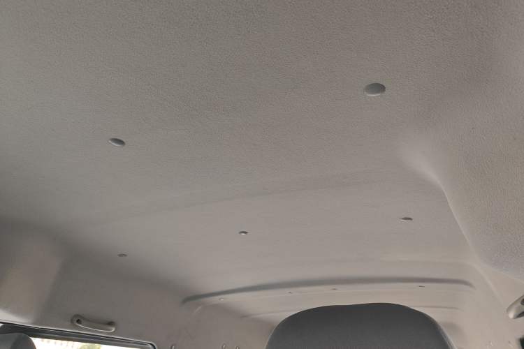 Used Jinbei Hiace X30 2020 1.5L Super-Comfortable Version China VI Standard SWC15M Headliner