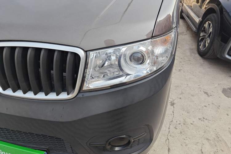 Used Jinbei Hiace X30 2020 1.5L Super-Comfortable Version China VI Standard SWC15M Left Front Headlight