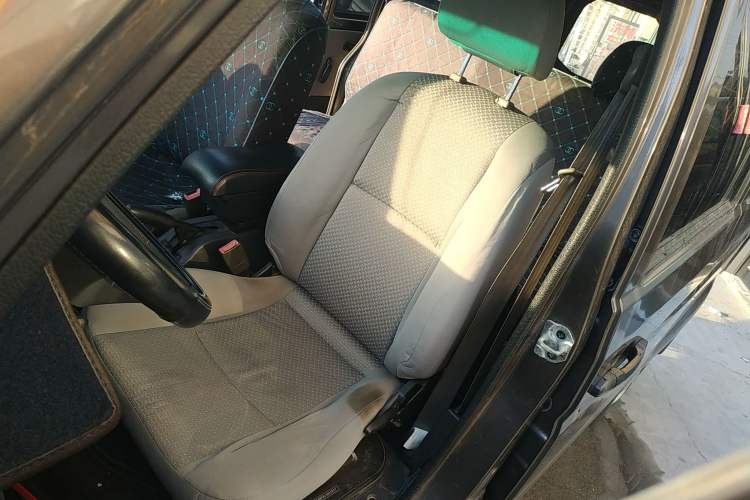 Used Jinbei Hiace X30 2020 1.5L Super-Comfortable Version China VI Standard SWC15M Left Front Seat