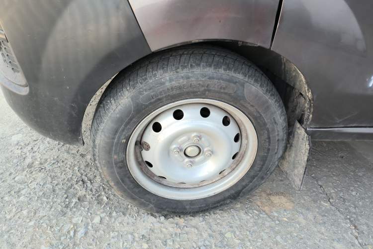 Used Jinbei Hiace X30 2020 1.5L Van Super-Enjoyment Model China VI Standard SWC15M Left Front Wheel Hub