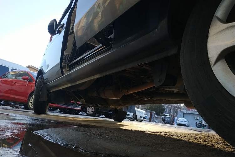 Used Jinbei Hiace X30 2020 1.5L Super-Comfortable Version China VI Standard SWC15M Left Side Sill
