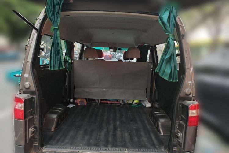 Used Jinbei Hiace X30 2020 1.5L Super-Comfortable Version China VI Standard SWC15M Trunk