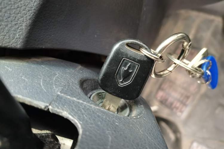 Used Jinbei Hiace X30 2020 1.5L Super-Comfortable Version China VI Standard SWC15M Vehicle Key