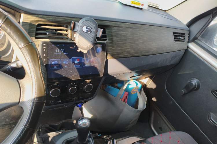 Used Jinbei Hiace X30 2020 1.5L Super-Comfortable Version China VI Standard SWC15M Audio And AC Panel