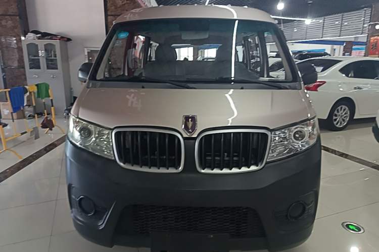 Used Jinbei Hiace X30 2020 1.5L Super-Comfortable Version China VI Standard SWC15M Front