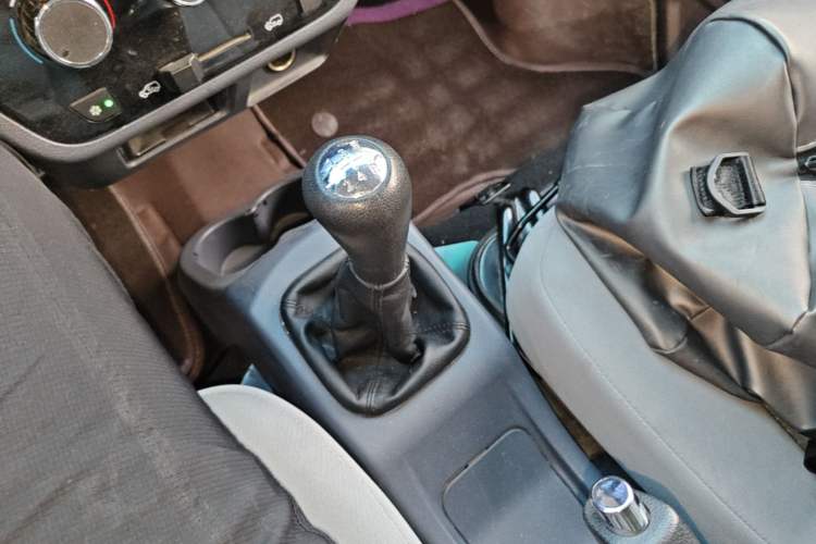 Used Jinbei Hiace X30 2020 1.5L Van Super-Enjoyment Model China VI Standard SWC15M Gear Lever