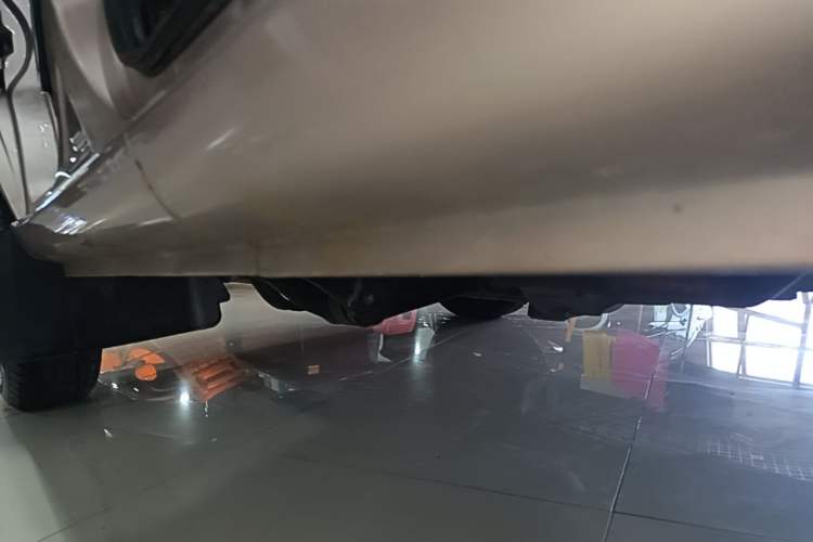 Used Jinbei Hiace X30 2020 1.5L Super-Comfortable Version China VI Standard SWC15M Left Side Sill