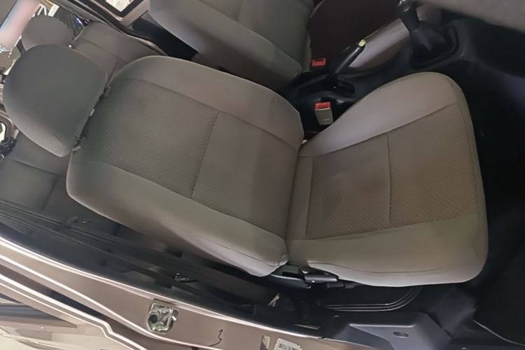 Used Jinbei Hiace X30 2020 1.5L Super-Comfortable Version China VI Standard SWC15M Right Front Seat
