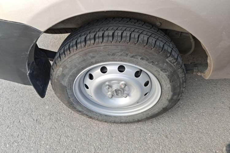 Used Jinbei Hiace X30 2020 1.5L Van Super-Enjoyment Model China VI Standard SWC15M Right Rear Wheel Hub