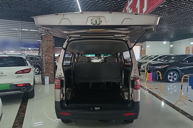 Used Jinbei Hiace X30 2020 1.5L Super-Comfortable Version China VI Standard SWC15M Trunk