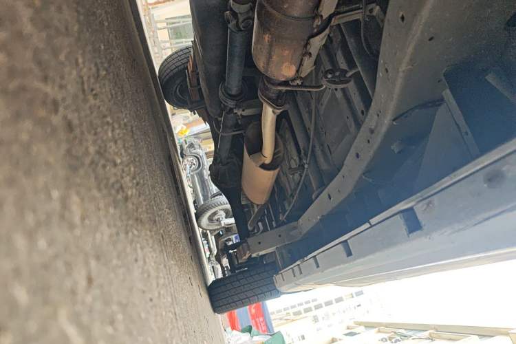 Used Jinbei Hiace X30  Chassis Front Left