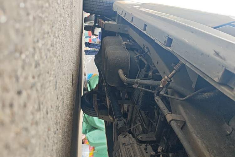 Used Jinbei Hiace X30  Chassis Front Right