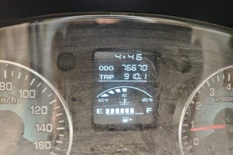 Used Jinbei Hiace X30  Odometer Close Up