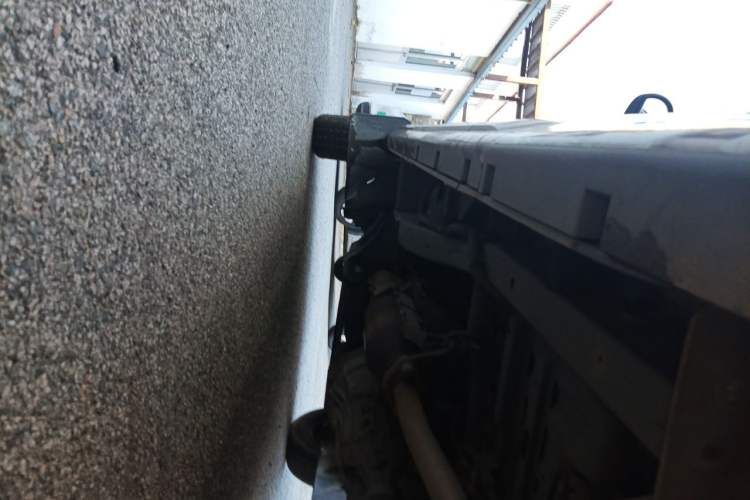 Used Jinbei Hiace X30 2020 1.5L Van Super-Enjoyment Model China VI Standard SWC15M Chassis Rear Left
