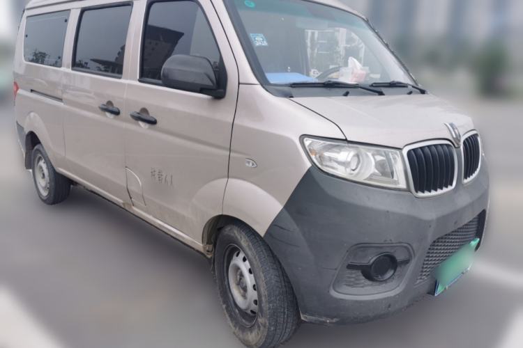 Used Jinbei Hiace X30  Front Right 45 Deg