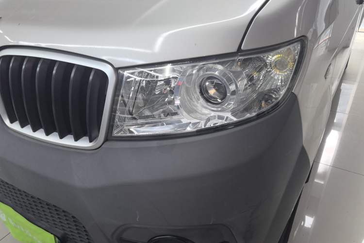 Used Jinbei Hiace X30 2020 1.5L Super-Comfortable Version China VI Standard SWC15M Left Front Headlight