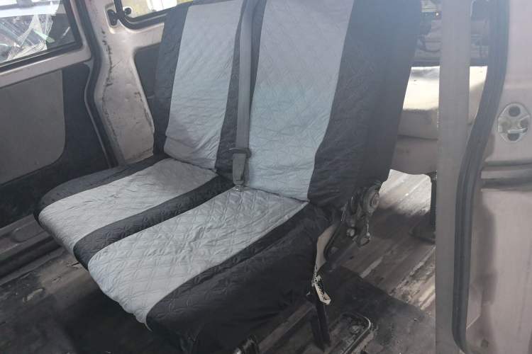 Used Jinbei Hiace X30 2020 1.5L Super-Comfortable Version China VI Standard SWC15M Left Rear Seat