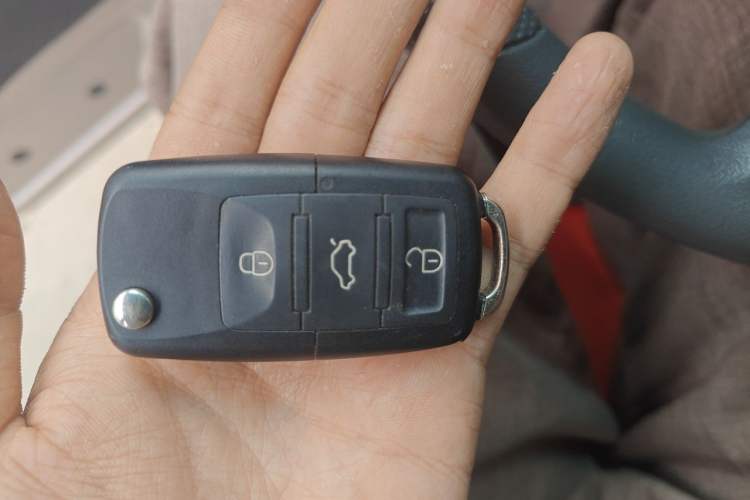 Used Jinbei Hiace X30 2020 1.5L Van Super-Enjoyment Model China VI Standard SWC15M Vehicle Key