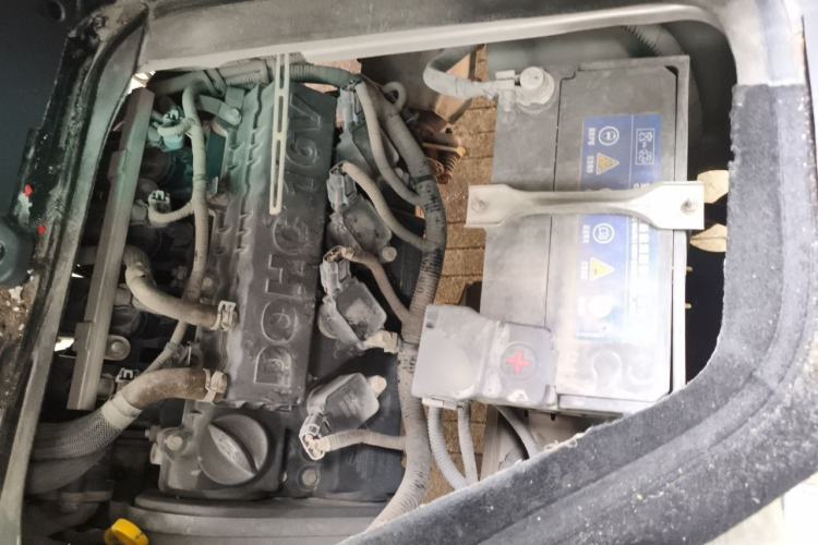 Used Jinbei Hiace X30 2020 1.5L Super-Comfortable Version China VI Standard SWC15M Engine Bay