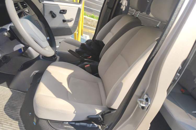 Used Jinbei Hiace X30 2020 1.5L Van Super-Enjoyment Model China VI Standard SWC15M Left Front Seat
