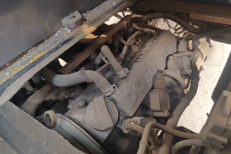 Used Jinbei Hiace X30 2020 1.5L Van Super-Enjoyment Model China VI Standard SWC15M Engine Bay