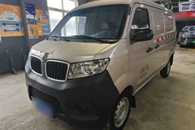 Used Jinbei Hiace X30 2020 1.5L Van Super-Enjoyment Model China VI Standard SWC15M