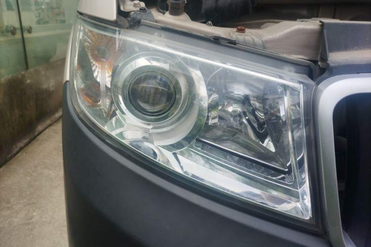 Used Jinbei Hiace X30 2020 1.5L Van Super-Enjoyment Model China VI Standard SWC15M Right Front Headlight