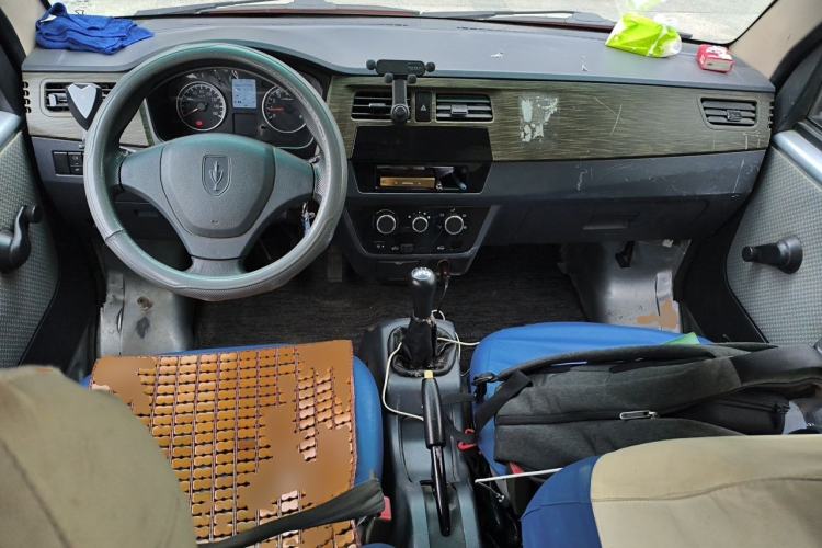 Used Jinbei Hiace X30 2020 1.5L Super-Comfortable Version China VI Standard SWC15M Center Console