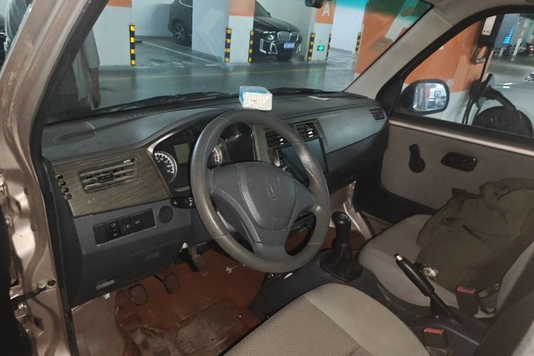Used Jinbei Hiace X30 2020 1.5L Van Super-Enjoyment Model China VI Standard SWC15M Center Console