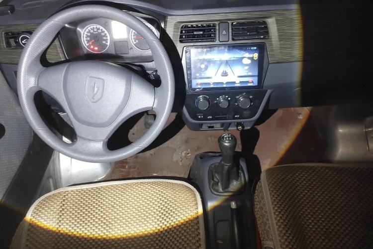 Used Jinbei Hiace X30 2020 1.5L Van Super-Enjoyment Model China VI Standard SWC15M Center Console