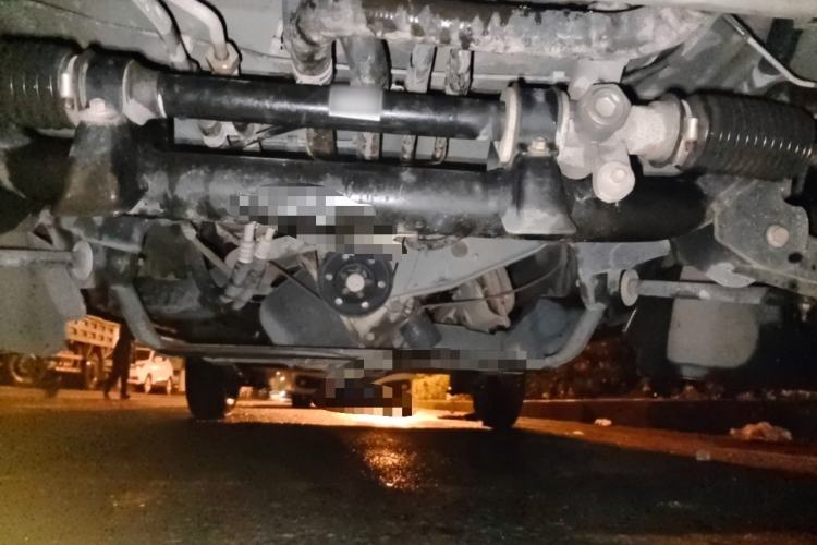 Used Jinbei Hiace X30 2020 1.5L Super-Comfortable Version China VI Standard SWC15M Chassis Front