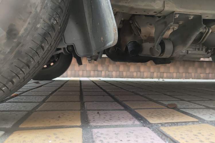 Used Jinbei Hiace X30  Chassis Front Left