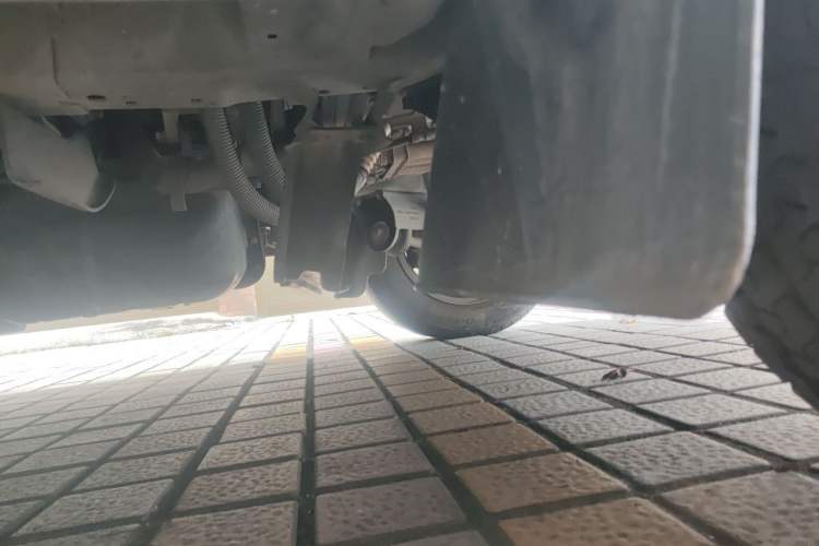 Used Jinbei Hiace X30  Chassis Front Right
