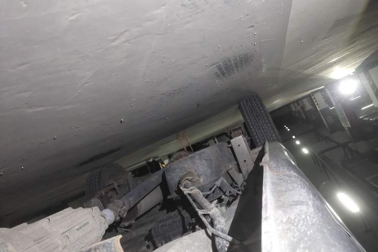 Used Jinbei Hiace X30 2020 1.5L Van Super-Enjoyment Model China VI Standard SWC15M Chassis Front Right