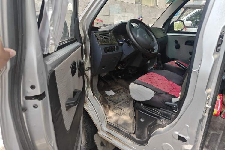 Used Jinbei Hiace X30 2020 1.5L Van Super-Enjoyment Model China VI Standard SWC15M Driver Seat