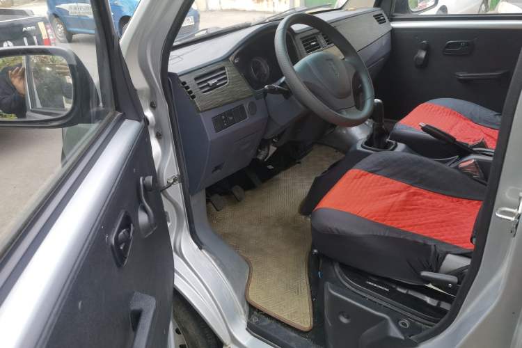 Used Jinbei Hiace X30 2020 1.5L Van Super-Enjoyment Model China VI Standard SWC15M Driver Seat