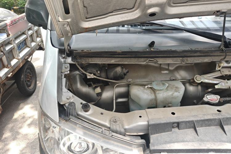 Used Jinbei Hiace X30 2020 1.5L Van Super-Enjoyment Model China VI Standard SWC15M Engine Bay Right