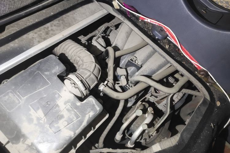 Used Jinbei Hiace X30 2020 1.5L Van Super-Enjoyment Model China VI Standard SWC15M Engine Bay