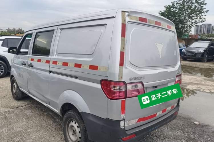Used Jinbei Hiace X30 2020 1.5L Van Super-Enjoyment Model China VI Standard SWC15M Exterior 2