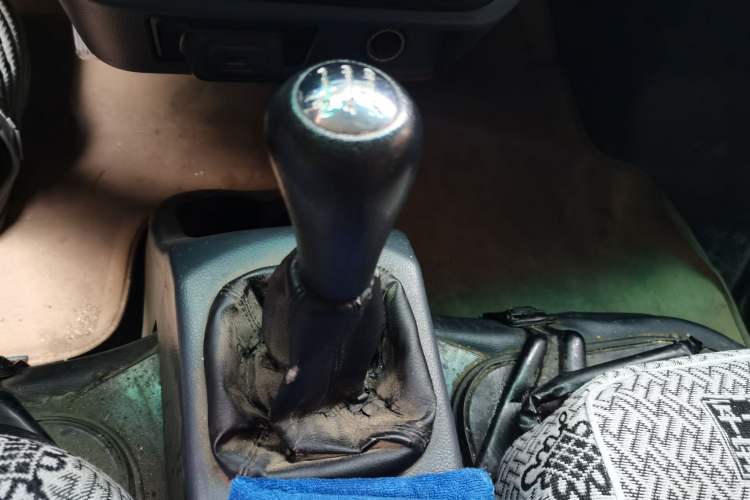 Used Jinbei Hiace X30 2020 1.5L Van Super-Enjoyment Model China VI Standard SWC15M Gear Lever