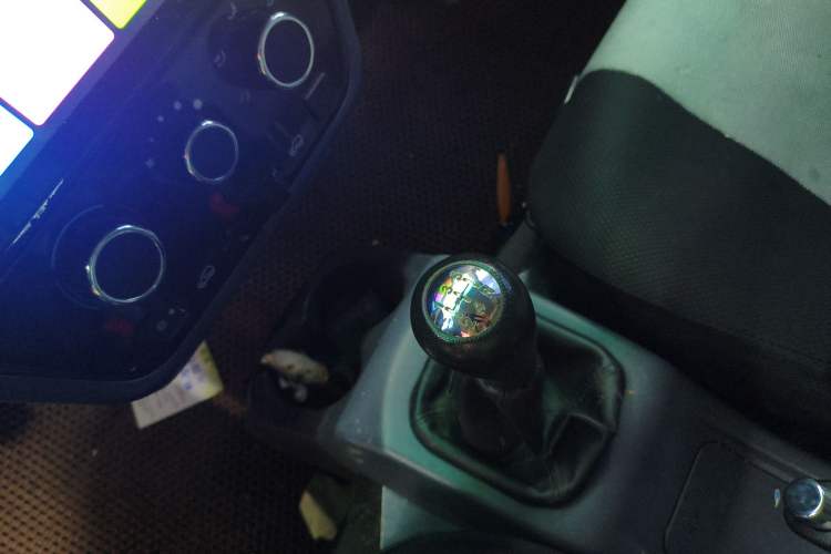 Used Jinbei Hiace X30 2020 1.5L Van Super-Enjoyment Model China VI Standard SWC15M Gear Lever