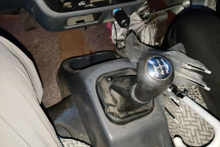 Used Jinbei Hiace X30 2020 1.5L Van Super-Enjoyment Model China VI Standard SWC15M Gear Lever