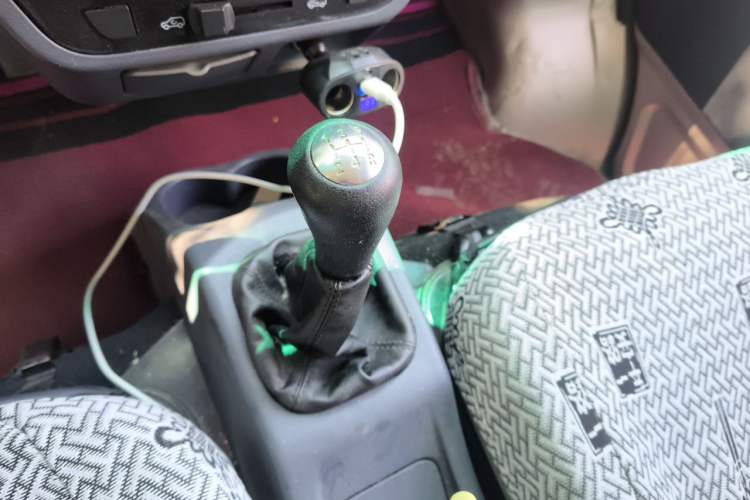 Used Jinbei Hiace X30 2020 1.5L Van Super-Enjoyment Model China VI Standard SWC15M Gear Lever