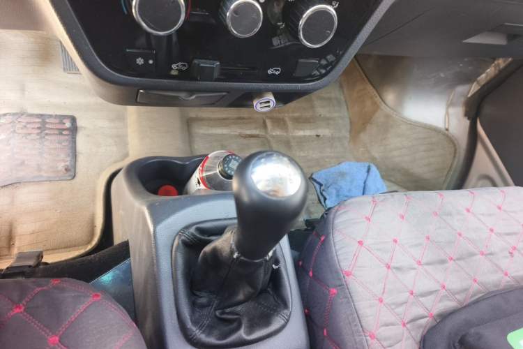 Used Jinbei Hiace X30 2020 1.5L Van Super-Enjoyment Model China VI Standard SWC15M Gear Lever