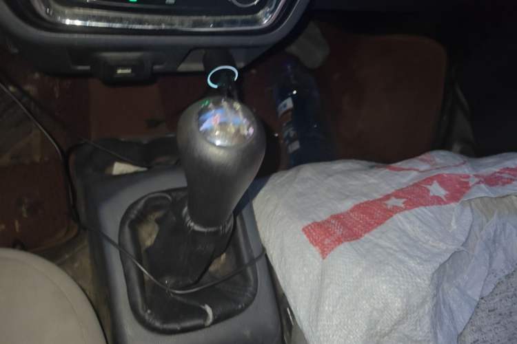 Used Jinbei Hiace X30 2020 1.5L Van Super-Enjoyment Model China VI Standard SWC15M Gear Lever