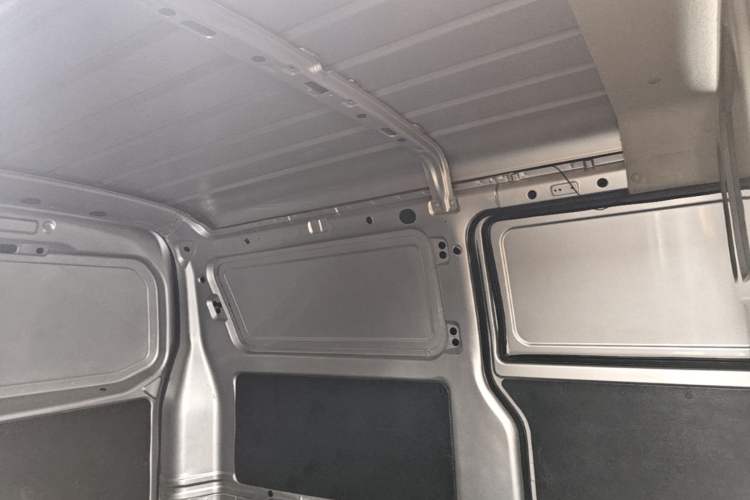 Used Jinbei Hiace X30 2020 1.5L Van Super-Enjoyment Model China VI Standard SWC15M Headliner