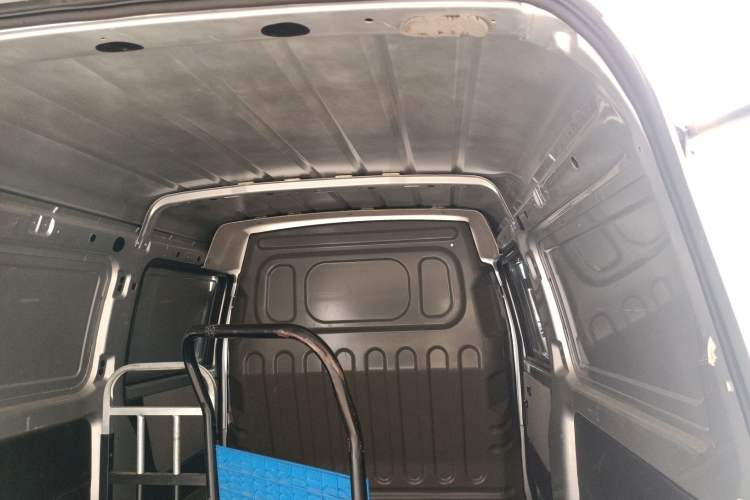 Used Jinbei Hiace X30 2020 1.5L Van Super-Enjoyment Model China VI Standard SWC15M Headliner
