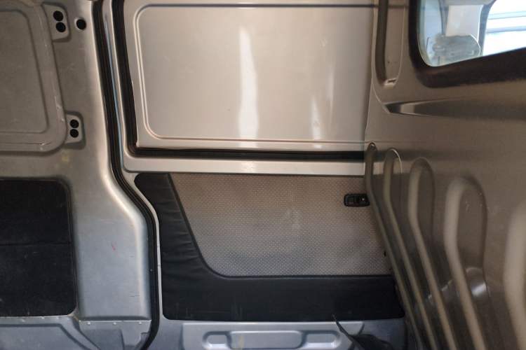 Used Jinbei Hiace X30 2020 1.5L Van Super-Enjoyment Model China VI Standard SWC15M Interior 5